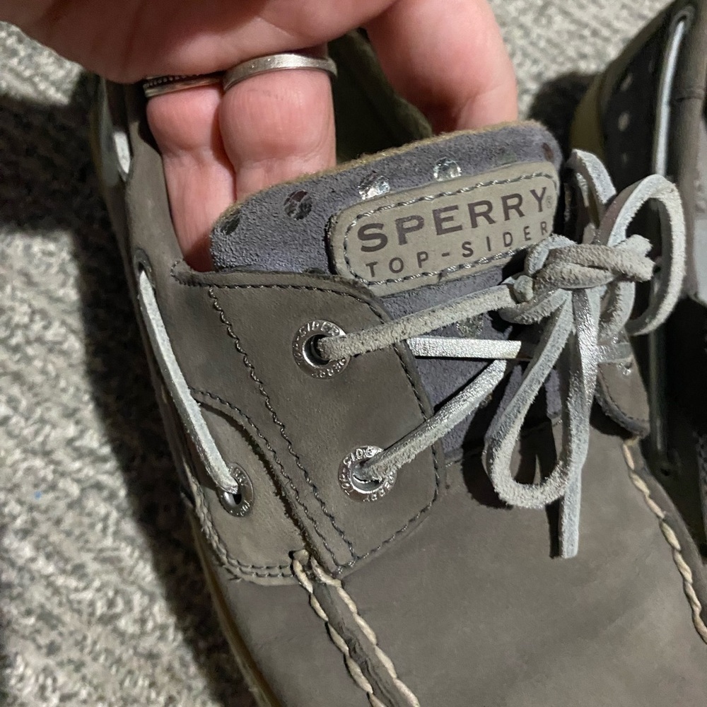 Sperrys size 8